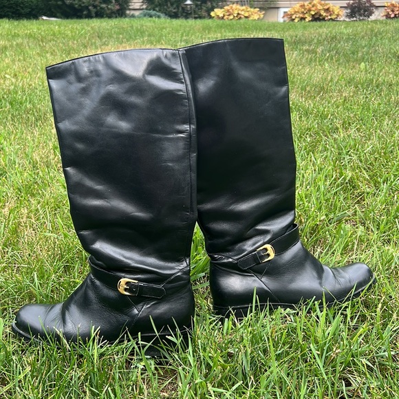 ETIENNE AIGNER black leather boots - Picture 4 of 5
